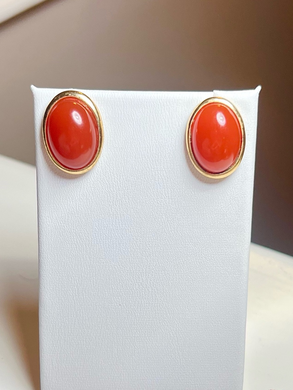 Vintage Trifari Coral Orange Cabochon Oval Gold Tone Stud Earrings Signed